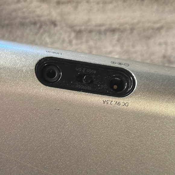 Apple iPhone ihome speaker with wall plug minor scratches - preowned SEE PICS - Picture 6 of 11